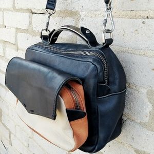 Madewell Eaton navy colorblock purse